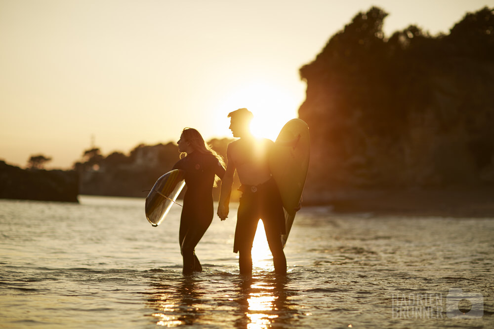 Photo couple surfers à saint-marc-sur-mer - Hadrien BRUNNER