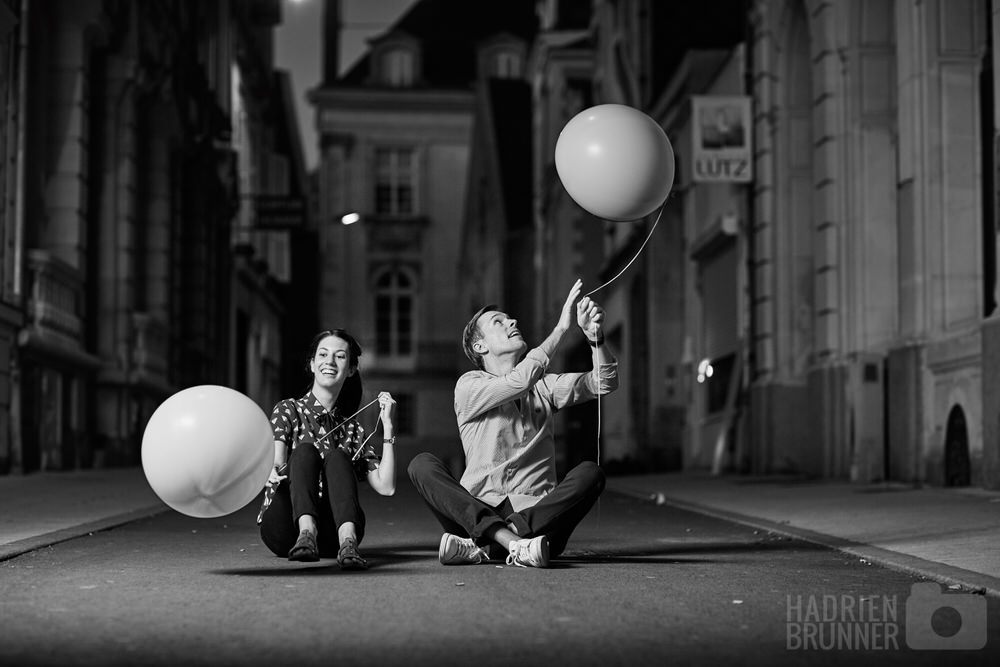 couple-angers-nuit-ballons-helium