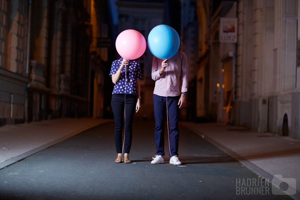 photographe-couple-seance-decalée-urbaine