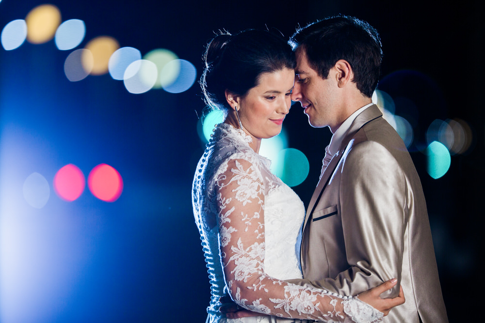 photo-mariage-la-baule-couple-strobist